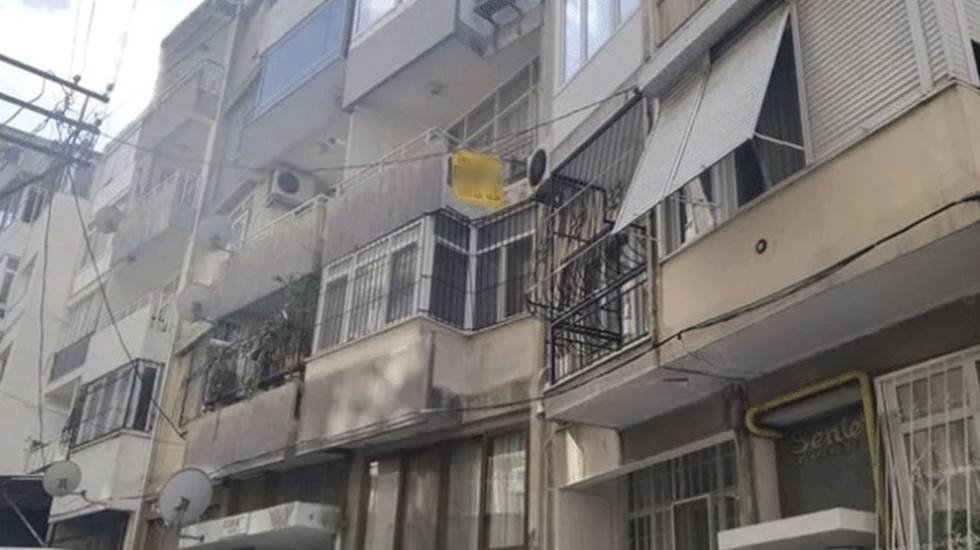 Emekli hemşirenin &ouml;ld&uuml;ğ&uuml;n&uuml; 10 yıl kimse fark etmemiş...