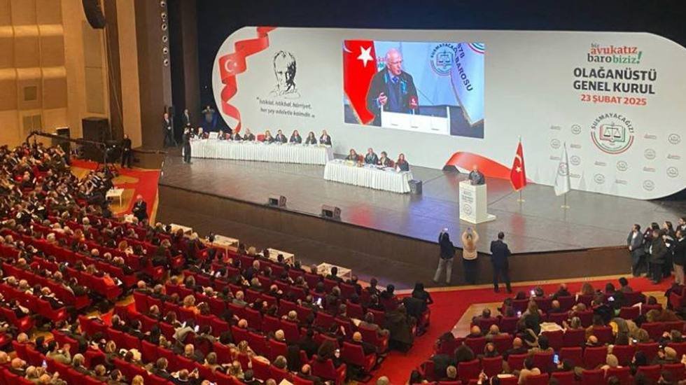 İstanbul Barosu olağan&uuml;st&uuml; kurultaya gitti&hellip;
