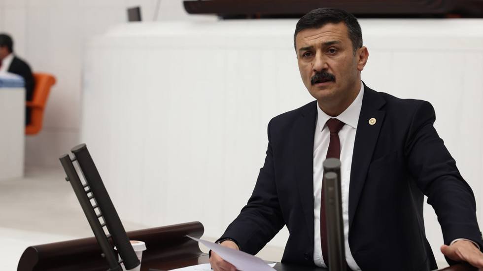 İYİ Partili T&uuml;rkoğlu: &ldquo;AKP ve H&Uuml;DAPAR&rsquo;ın se&ccedil;im masraflarını, bursa b&uuml;y&uuml;kşehir belediyesi &ouml;dedi!&rdquo;