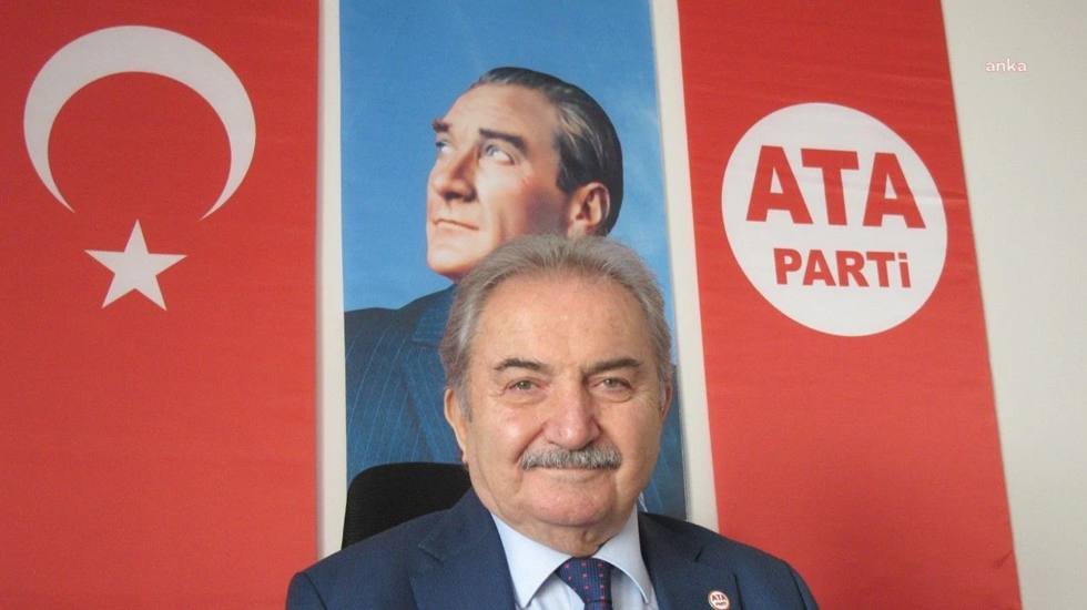 Namık Kemal Zeybek’ten sahte diploma tepkisi “Bu milletin alın teriyle alay ediliyor”