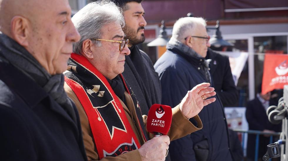 Şehirlioğlu: İşine geldiği zaman Cumhurbaşkanlığı, işine geldiği zaman parti başkanlığı kimliğini kullanmaktadır...