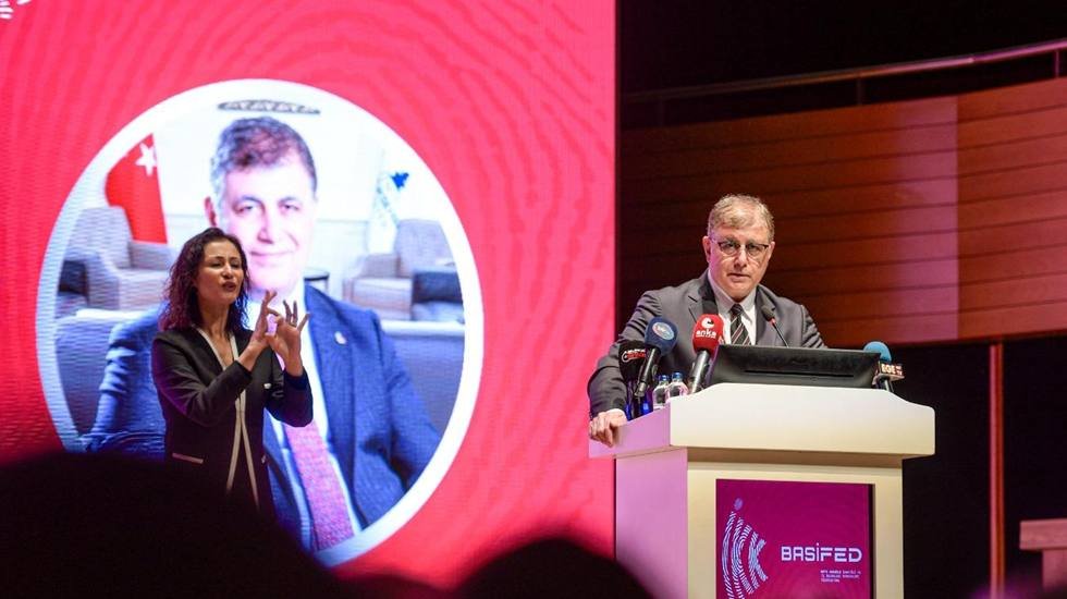 Tugay: &ldquo;Cumhuriyet bir kadın devrimidir&rdquo;