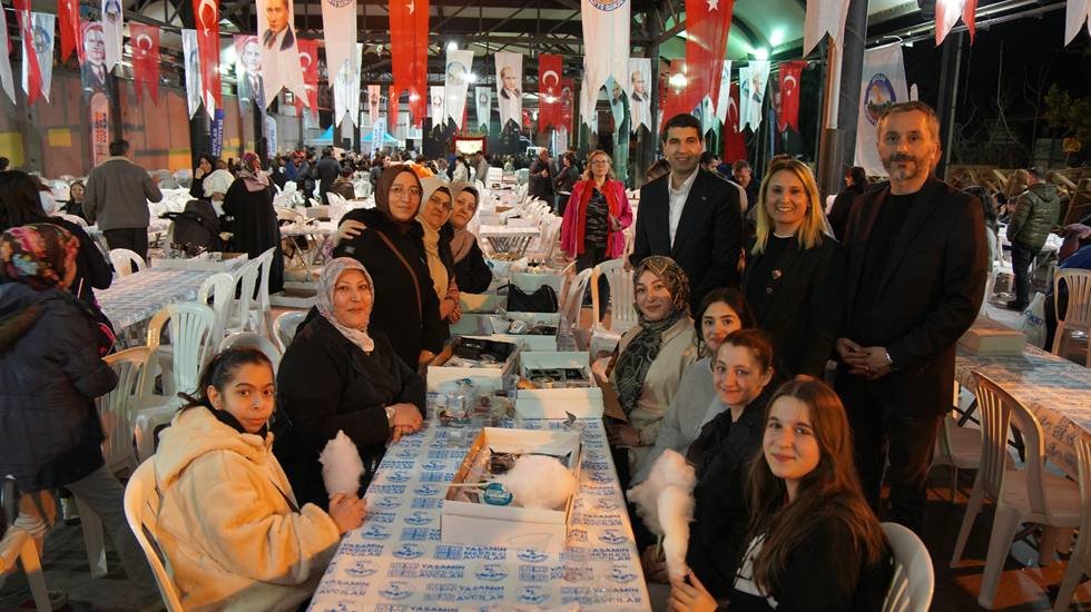 Başkan Çaykara: “Sofralarımızda ekmeği bölüşüyor, gönüllerimizi birleştiriyoruz”