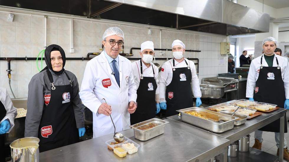 Bayrampaşa Belediyesi’nden yeni aşevi