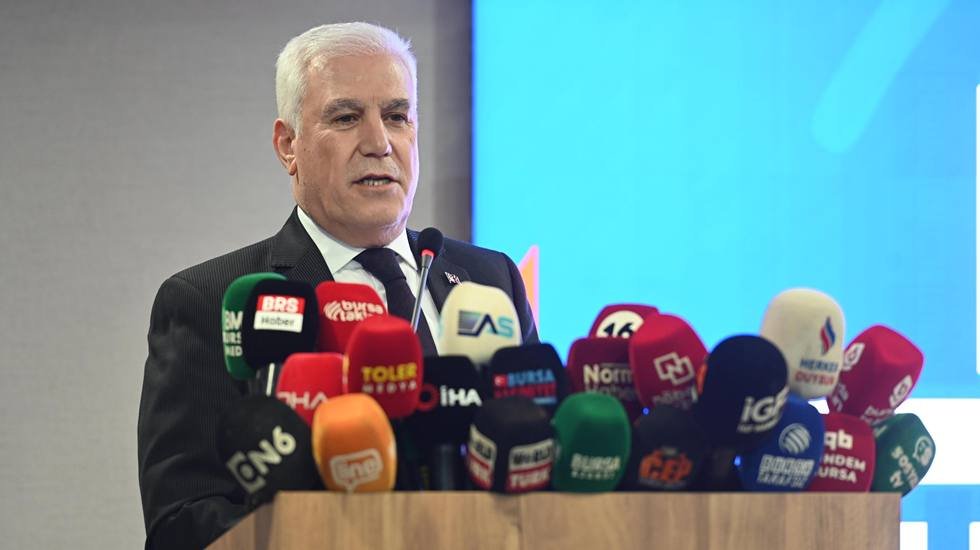 Bursalıların parasını Bursa’nın sorunlarını çözmek yerine seçim kampanyalarına harcamışlar!
