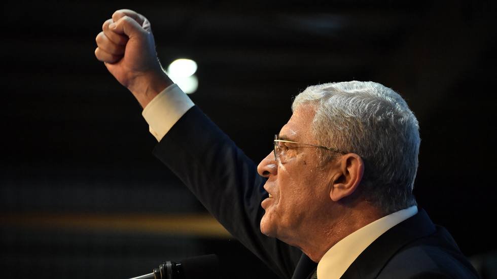 Dervişoğlu: “Öcalan talep, Bahçeli telaffuz ediyor”