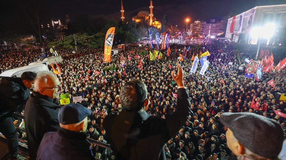İmamoğlu'ndan videolu paylaşım: 'Bu millet büyüktür'