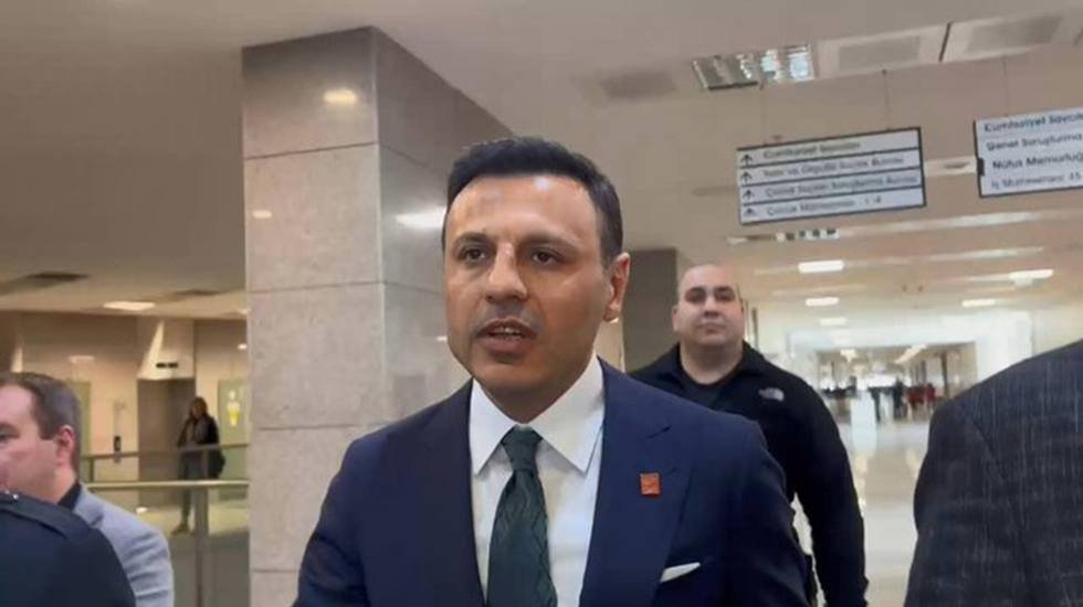 Özgür Çelik'ten Beyoğlu tepkisi: 'Talimatı verenler Kasımpaşa'da nasıl dolaşacaksınız?'