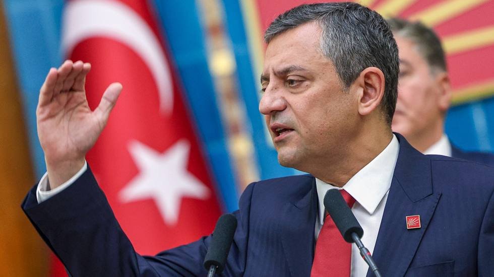 Özgür Özel’in saldırı sonrası ilk aradığı isim ortaya çıktı!