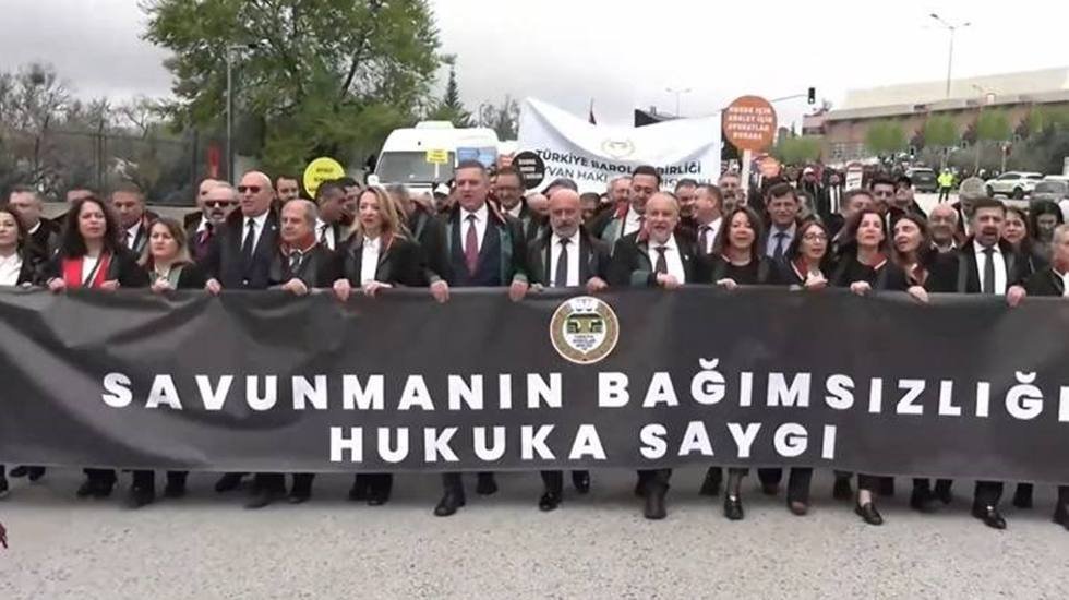 81 baro'dan Ankara'da 'hukuka saygı' yürüyüşü!