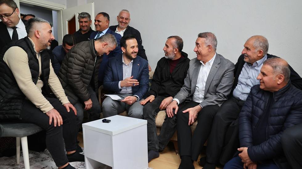 AKP İstanbul il teşkilatından 2 milyon üyeye ziyaret...