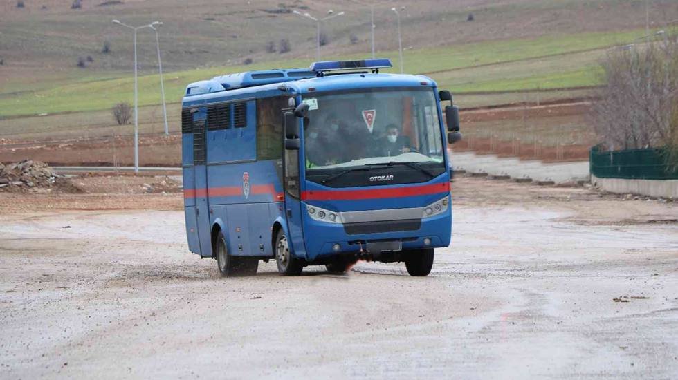 Bakan Tunç İBB tutuklularının başka cezaevlerine neden nakledildiğini açıkladı...