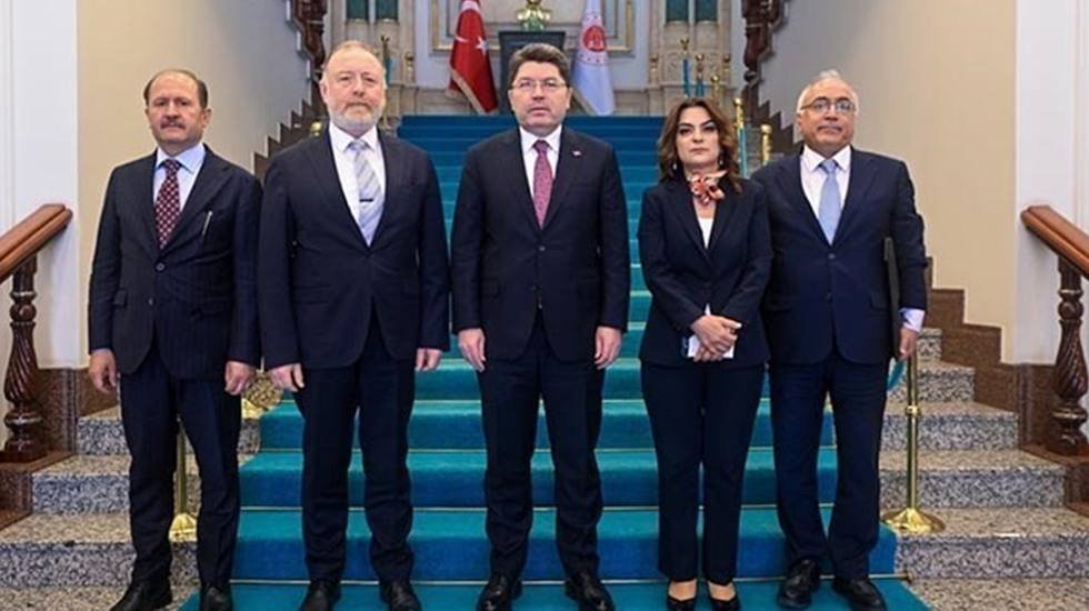 Bakan Tunç ile DEM Parti görüşmesinde Öcalan'a ilişkin kritik konuşma...