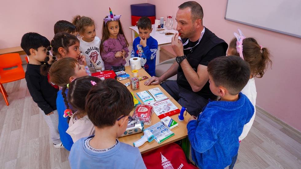 Beyoğlu’nda Anaokulu öğrencileri depreme karşı bilinçlendirildi