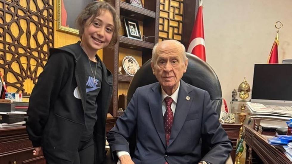MHP'li vekilin kızından Devlet Bahçeli'ye 'Roblox açılsın' talebi...