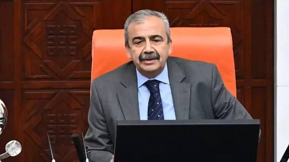 DEM Parti sözcüsünden, Sırrı Süreyya Önder’e suikast girişimine ilişkin açıklama