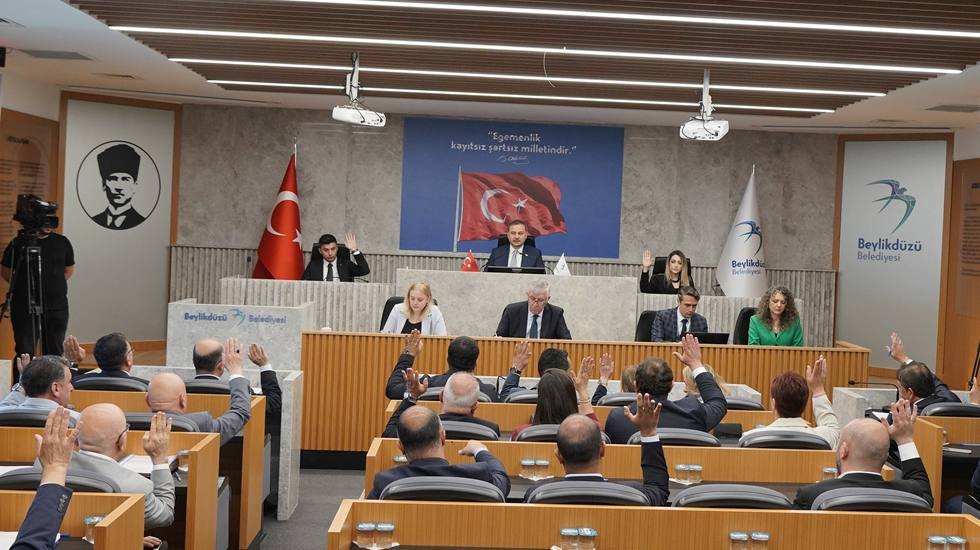 Beylikdüzü Belediyesi Meclisi: “Başkan Çalık’ın hukuksuz esareti son bulsun”