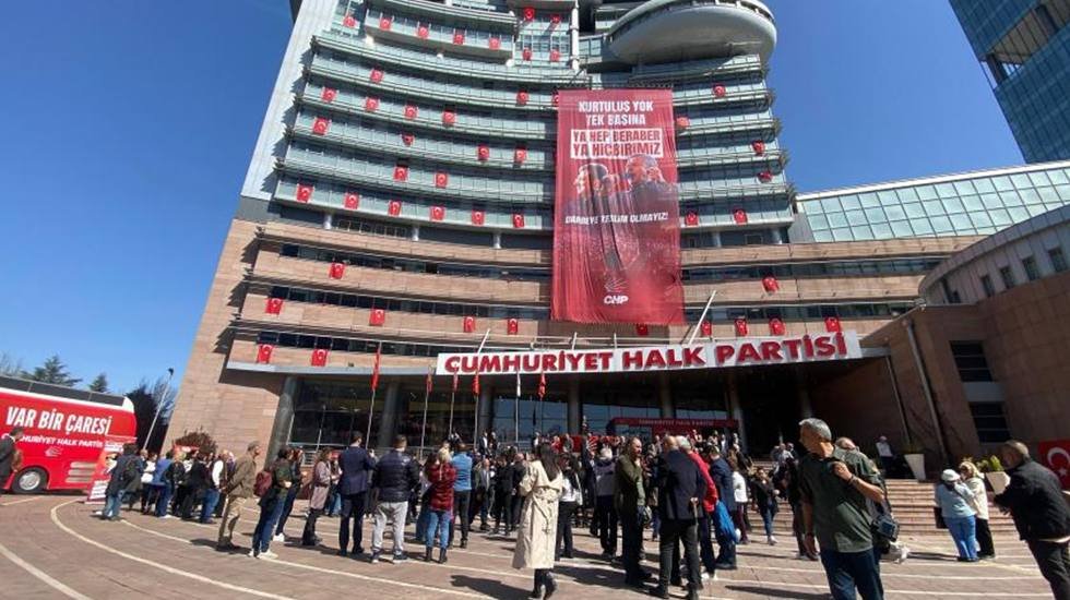 Davanın muhatabı İstanbul İl Başkanlığı değil, CHP Genel Merkezi’dir…