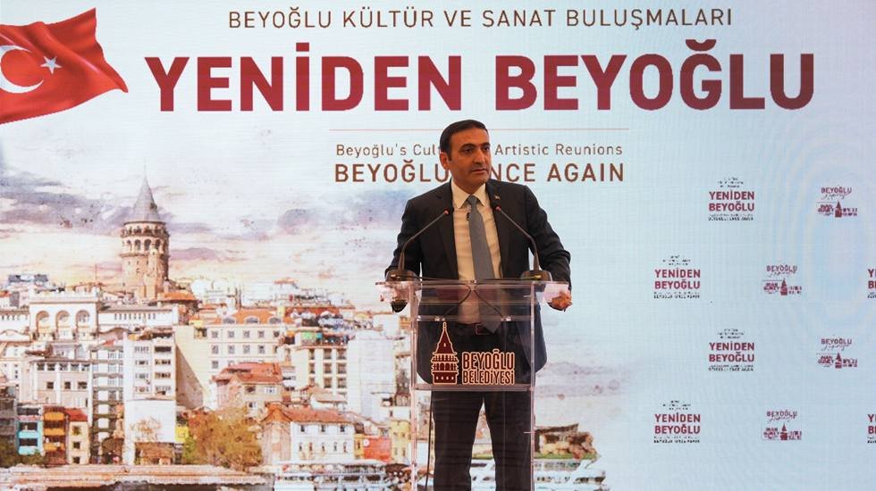 İstanbul'un kalbi Beyoğlu'nda ‘Kültür Sanat' buluşması...