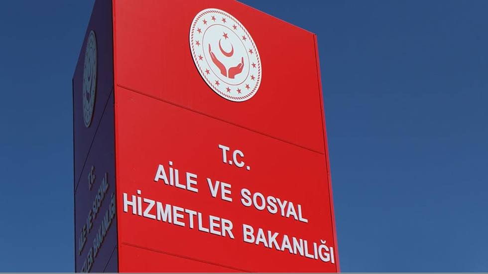 'LGBT', ’Toplumsal cinsiyet’, ‘cinsel yönelim’ demek de yasaklanıyor!