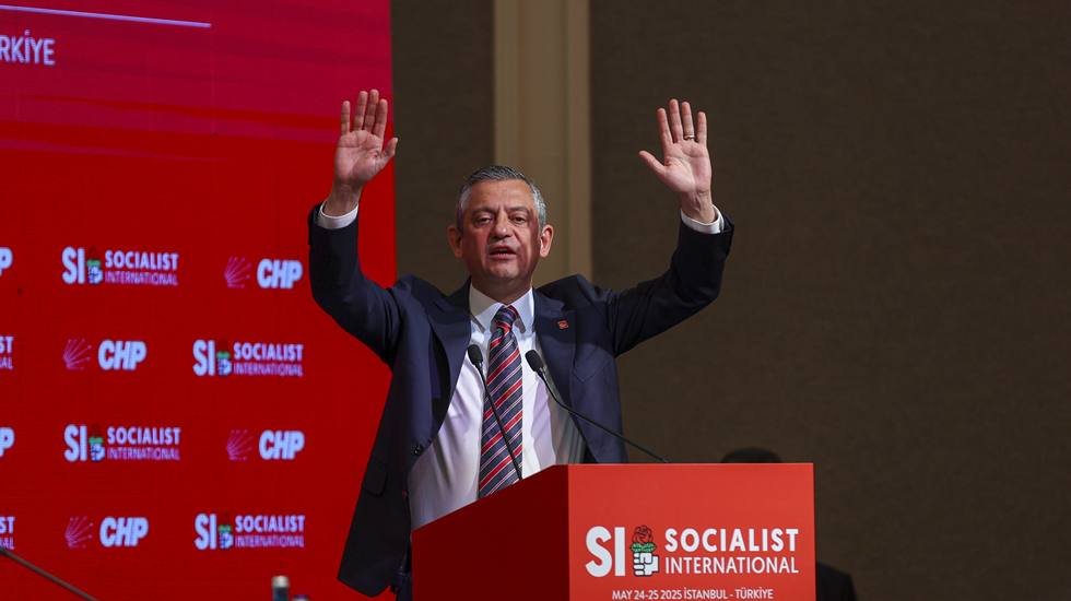 Özel: "Avrupa'daki yoldaşlarımın gözünün içine baka baka söylüyorum ki Türkiye bir sivil darbe sürecindedir"