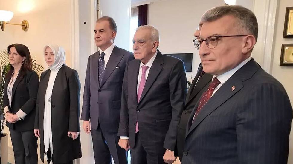 PKK'nin fesih kararı sonrası AKP'den ilk açıklama…