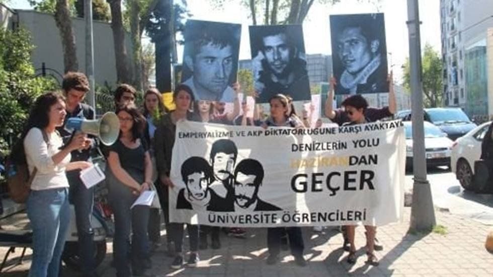 Üniversite öğrencileri Beyazıt’ta Deniz Gezmiş, Hüseyin İnan ve Yusuf Aslan andı…