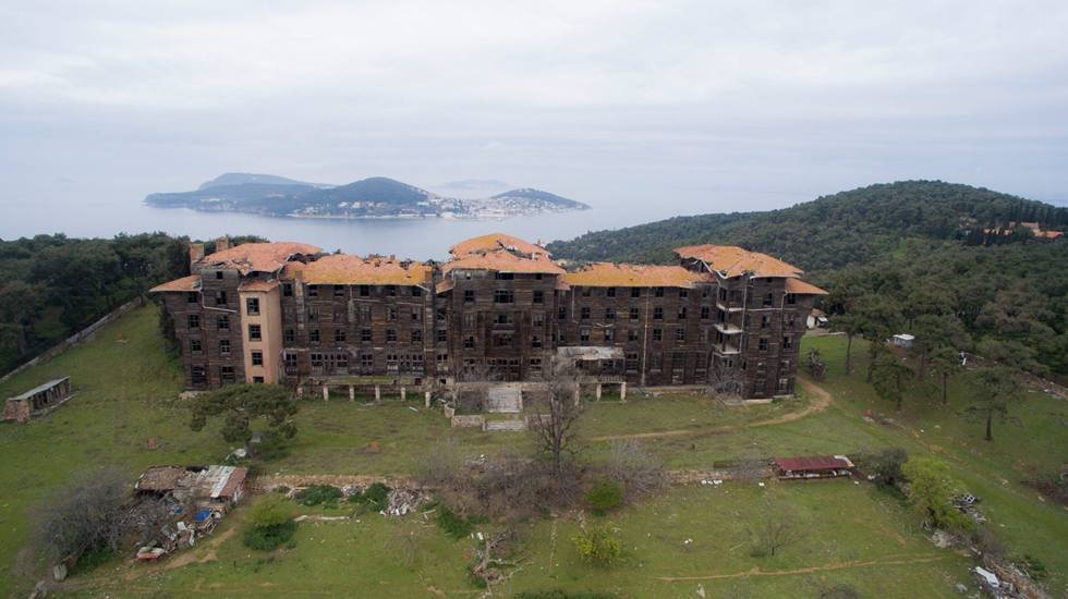 Büyükada’daki Rum Yetimhanesi otel’e dönüştürülecek
