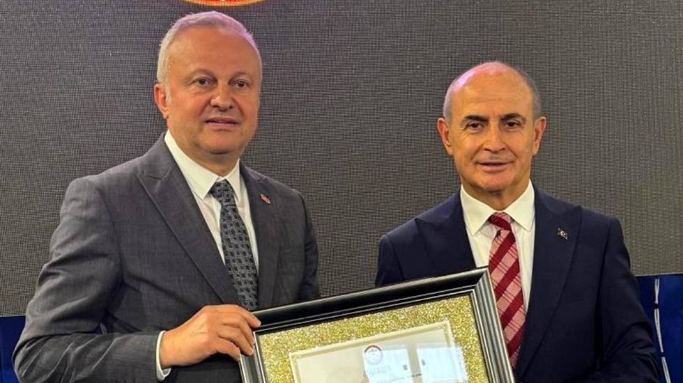 Büyükçekmece Belediye Başkanı Hasan Akgün ve yardımcısı Ömer Kazancı tutuklandı.
