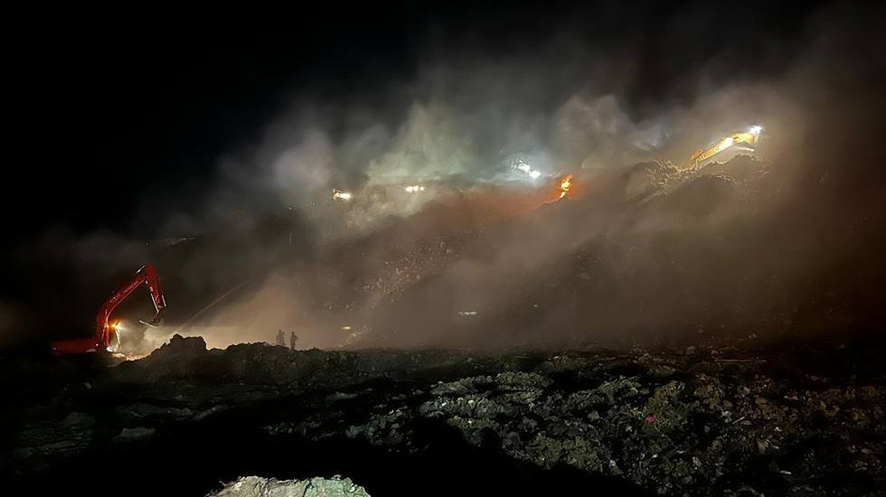 İzmir İtfaiyesi 48 saatte 227 yangına m&uuml;dahale etti