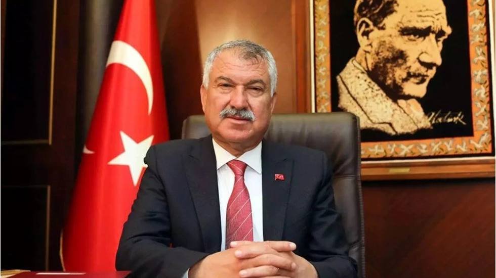Adana Büyükşehir Belediye Başkanı Zeydan Karalar İstanbul'da tutuklandı!