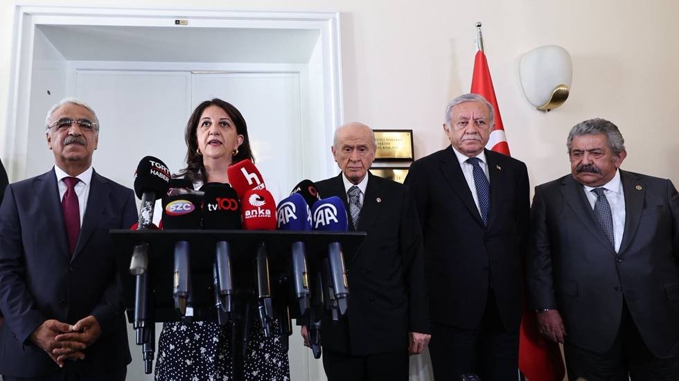 Bahçeli'den açıklama: 'Devletin pazarlık yaptığını iddia edenler müfteridir'