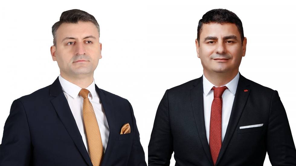 Bayrampaşa Belediyesi’nin CHP'li iki Meclisi üyesi partilerinden istifa etti...