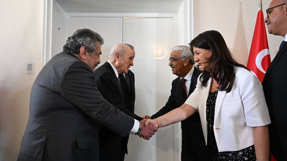 DEM Parti İmralı Heyetinden, MHP lideri Devlet Bah&ccedil;eli'ye ziyaret