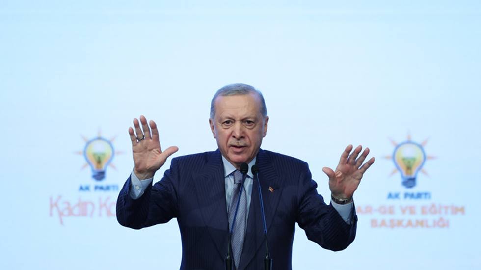 Erdoğan'dan Özgür Özel'e 'Leman' yanıtı: “Özgür, git bir göz doktoruna görün”