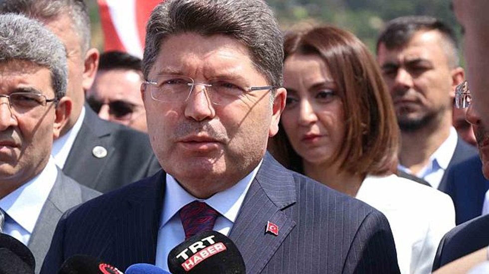 Bakan Tunç'tan Özgür Özel'in iddialarına cevap: 'Yargıyla ne alakası var?'