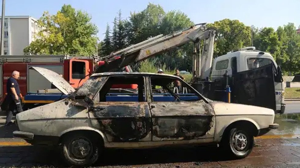 Meclis önünde 'Beyaz Toros' yakıldı…