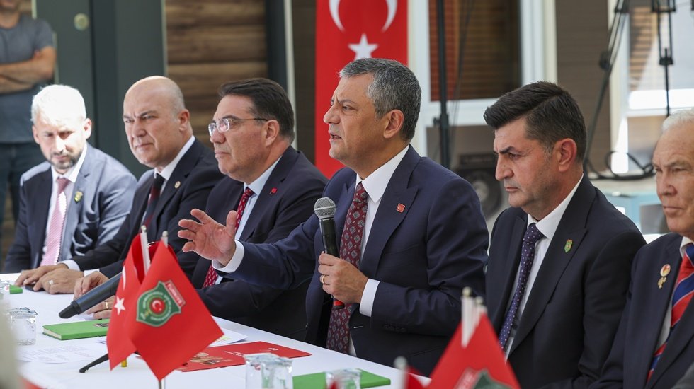 Özel, Bahçeli'nin mesajını değerlendirdi: 'Devlet Bey'in çağrısı kıymetlidir'