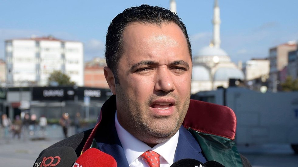 Rezan Epözdemir kendisinden şikayetçi olan ismi açıkladı…