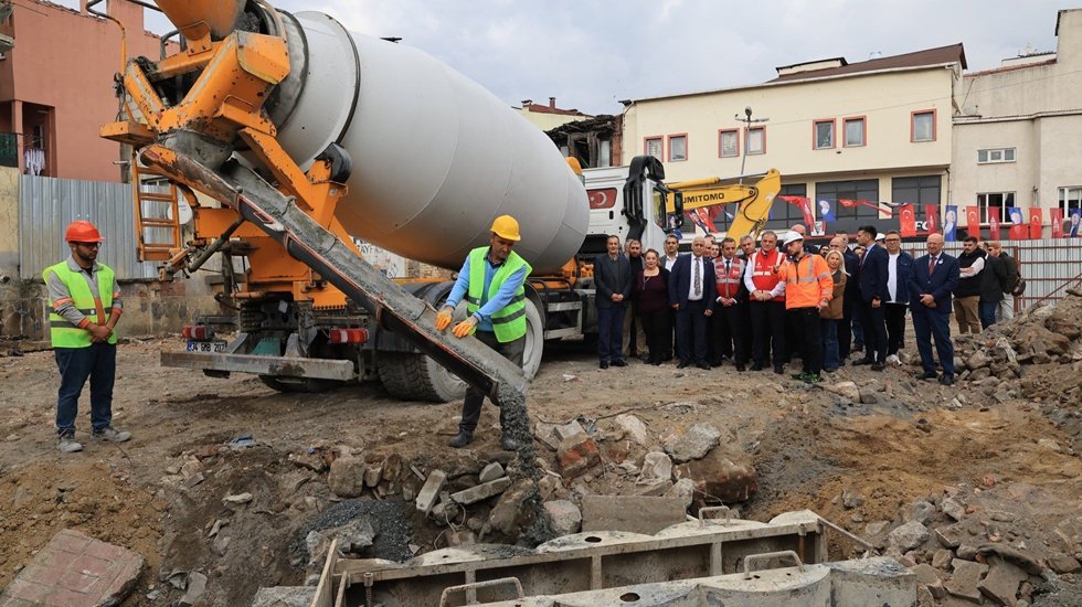 Beyoğlu Belediyesi, Kasımpaşa’da yeni ek hizmet binasının temelini attı