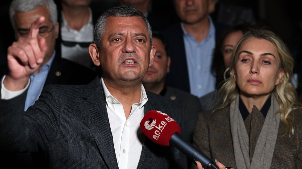 &Ouml;zg&uuml;r &Ouml;zel: &ldquo;G&uuml;n gelecek bu iftiracılar hesap verecek&rdquo; dedi.