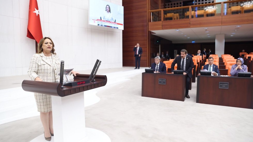 10 saniyelik suskunluk AKP milletvekillerini kızdırdı!