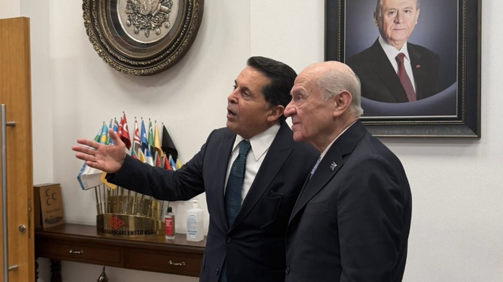 Ahmet &Ouml;zer: &lsquo;Gerekirse &Ouml;calan'la g&ouml;r&uuml;ş&uuml;r&uuml;m&rsquo;