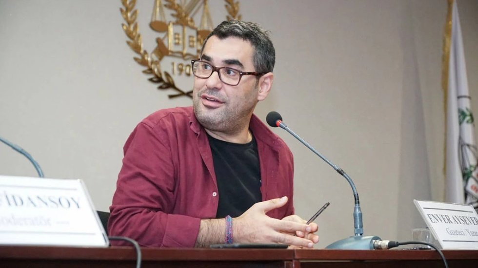 Enver Aysever 'Sol g&ouml;r&uuml;şl&uuml; vatandaşları sağ g&ouml;r&uuml;şl&uuml; vatandaşlara karşı tahrik&rsquo; etmekle su&ccedil;lanıyor