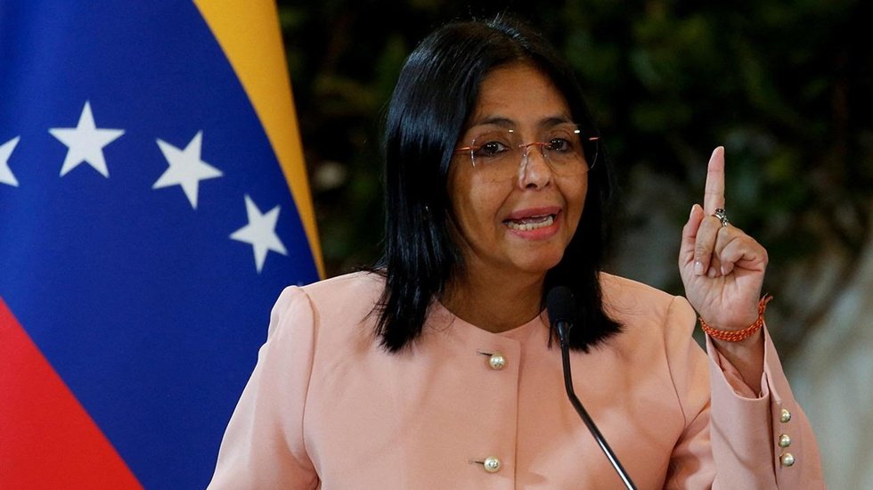 Maduro'nun yardımcısı: 'Asla tekrar k&ouml;le olmayacağız!'