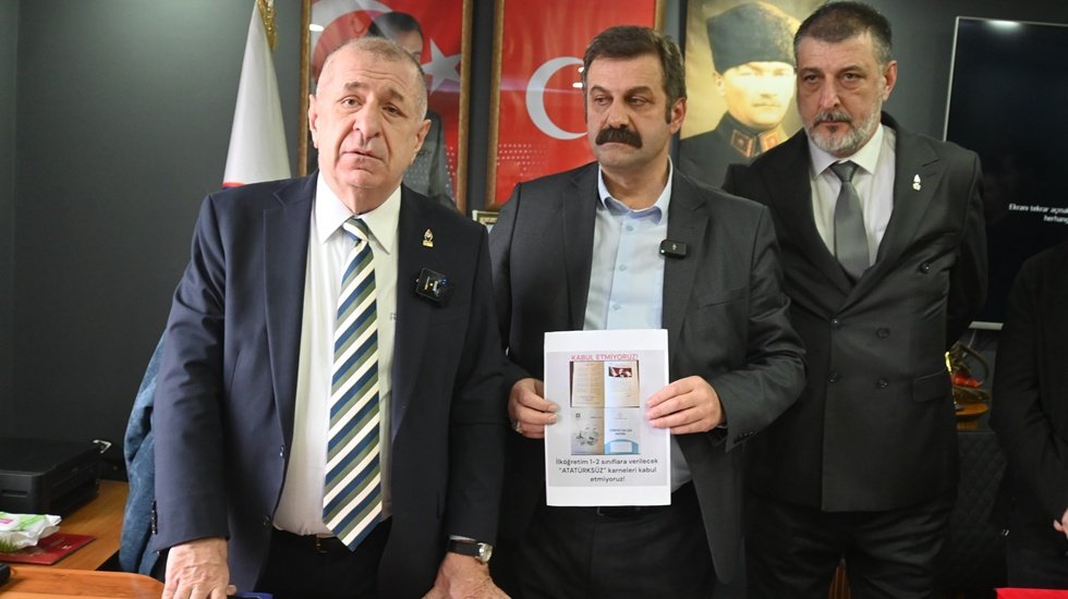 &Uuml;mit &Ouml;zdağ'dan Yusuf Tekin'e Atat&uuml;rk tepkisi: Sen hangi milletin evladısın?