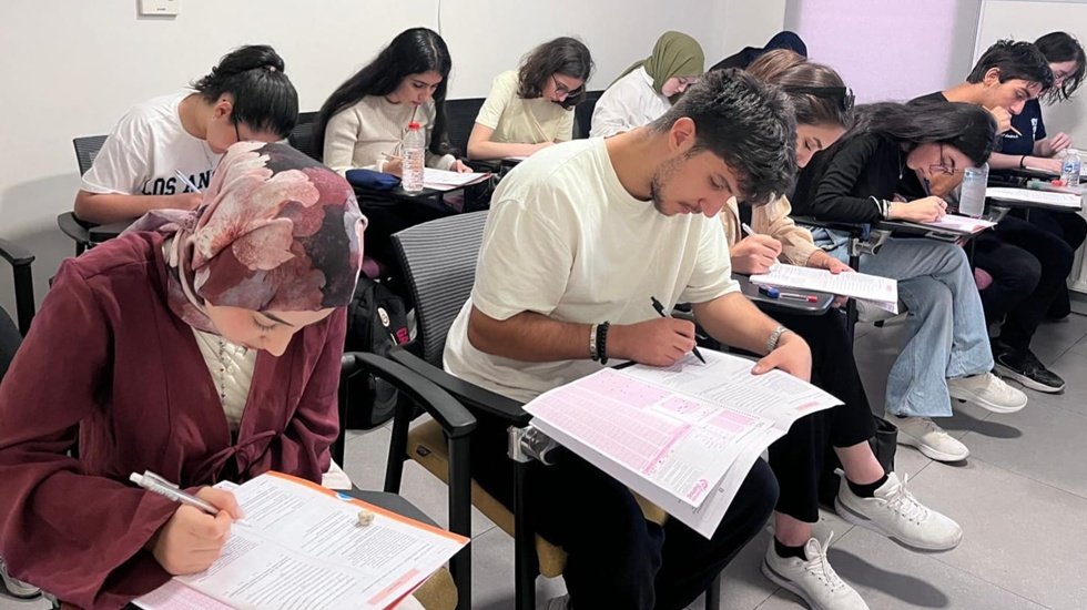 Beyoğlu Belediyesi&rsquo;nden &ouml;ğrencilere YKS &uuml;creti m&uuml;jdesi