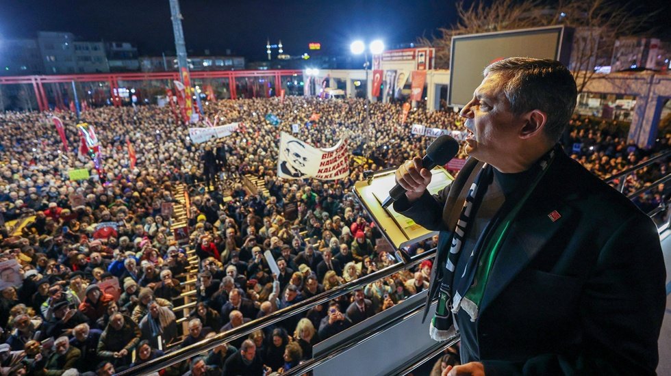 CHP&rsquo;nin "Adalet ve Demokrasi" Mitingleri İstanbul&rsquo;da Başladı...