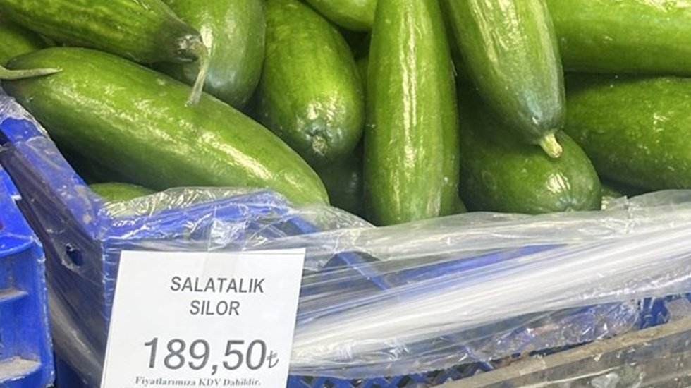 En b&uuml;y&uuml;k banknot 200 TL ile neredeyse 1 kg salatalık alınabiliyor