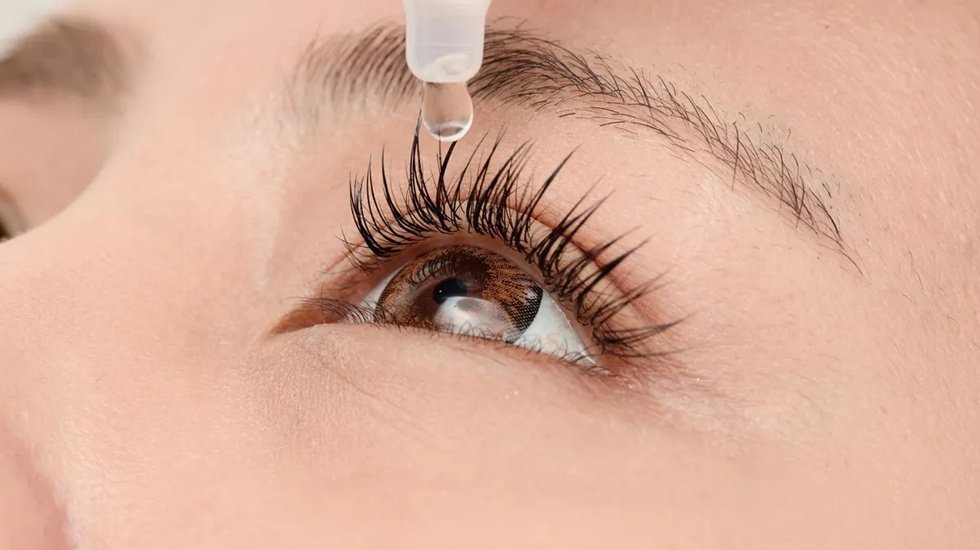 G&ouml;z damlası kullanmak orucu bozar mı?